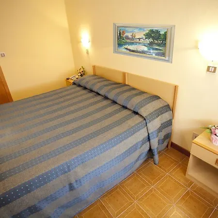 Hotel Moderna Parma
